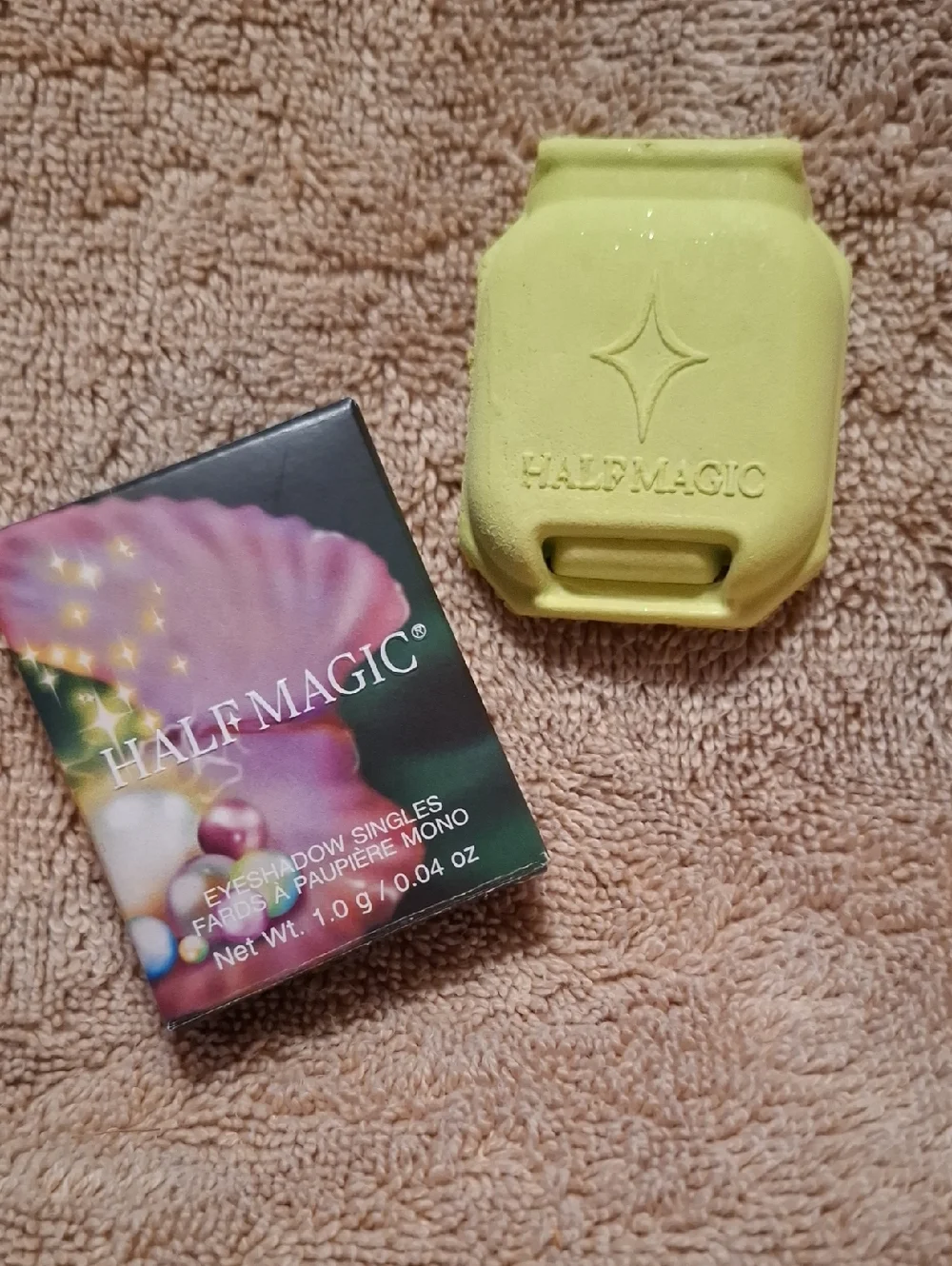 Half Magic Eyeshadow Single